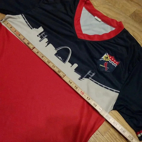 St Louis Cardinals Soccer Jersey Mens Large Red MLB SGA Pullover - Picture 3 of 5